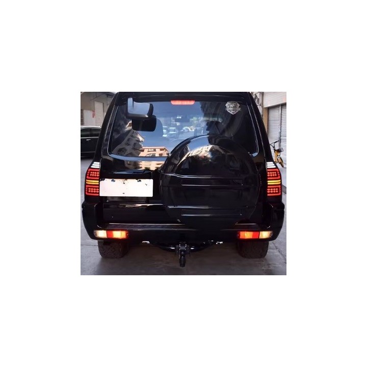 FEU ARRIERE LEDS MITSUBISHI PAJERO III (00-12)