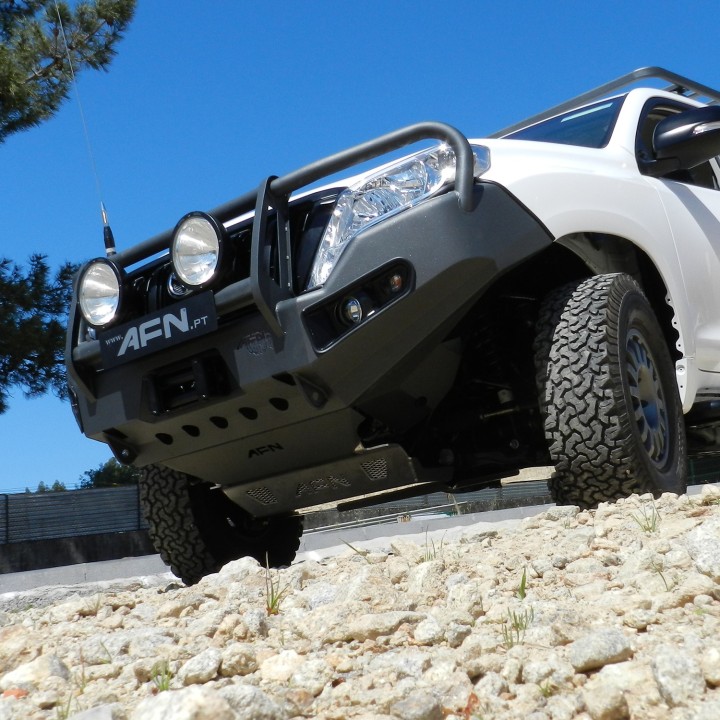 Pare-chocs avant AFN Toyota Landcruiser 150 (13-17)