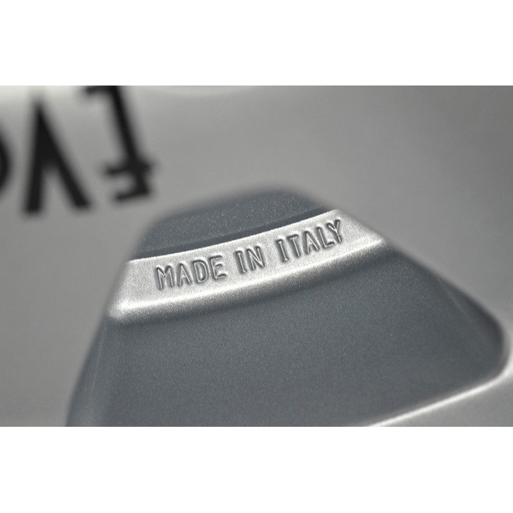 Jante aluminium DAKARZERO Grise Anthracite 8x17 6x139.7 ET30 CB93.1