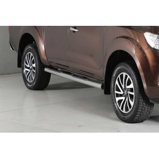 Marche-pieds INOX/NOIR Ø76 Nissan Navara NP300 Double Cab  (16-)